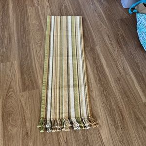 Crate & Barrel NWOT 100% Cotton Wyatt Green Khaki Stripes Table Runner 14 x 90